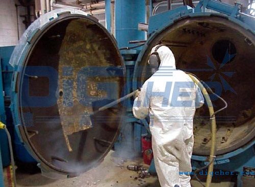 塑料廠循環(huán)氣壓縮機清理